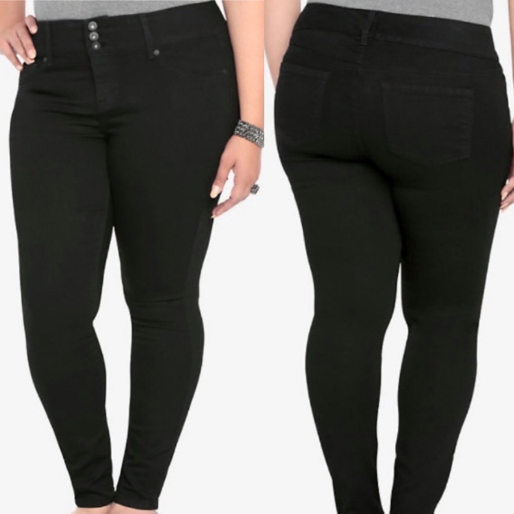 Torrid Super Skinny Black Stretch High Rise Jean Jeggings size 18 Short